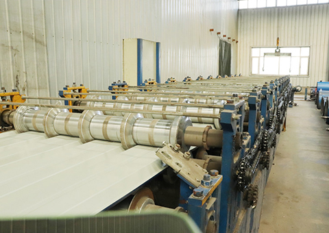 BMF金屬隔熱夾芯板生產(chǎn)線(xiàn)